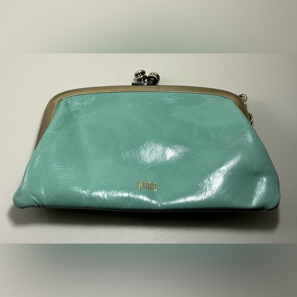 HTF Vntg Rare Light Green Hobo International Kisslock Leather Coin Purse Wallet - Picture 1 of 3